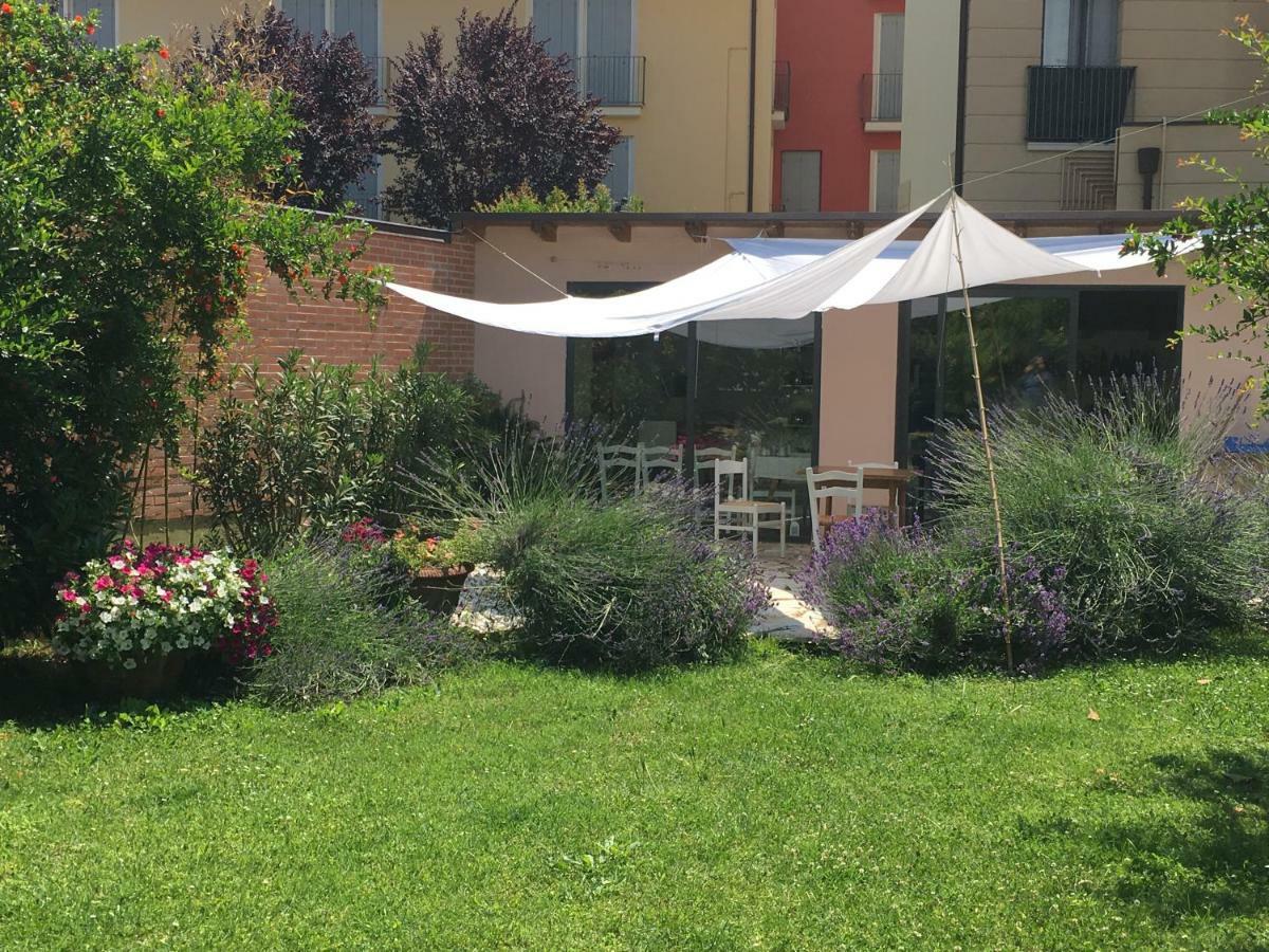 Bed and Breakfast Via Mazzini Баццано Экстерьер фото